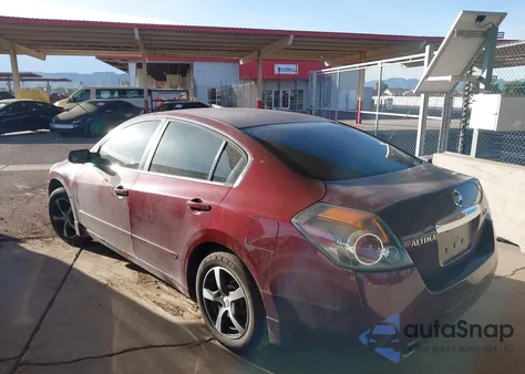 2011 Nissan Altima 2.5 S z USA, uszkodzony, nr VIN 1N4AL2AP5BN401770